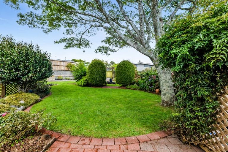 Photo of property in 102a Frankley Road, Frankleigh Park, New Plymouth, 4310