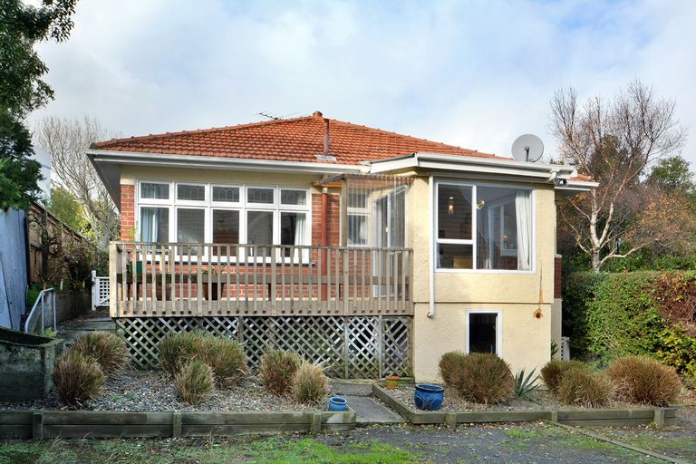 Photo of property in 207 Musselburgh Rise, Andersons Bay, Dunedin, 9013