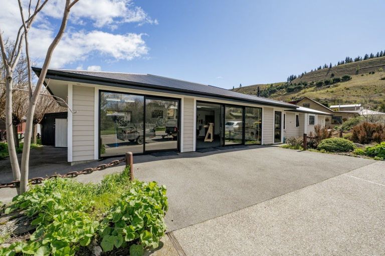 Photo of property in 8a Naylor Street, Clyde, 9330