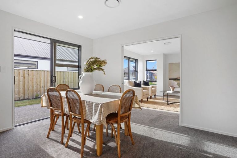 Photo of property in 11 Lumino Terrace, Peacocke, 3206