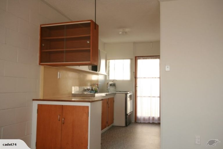 Photo of property in 64a Clayburn Road, Glen Eden, Auckland, 0602