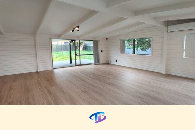 Photo of property in 2/12 Christmas Road, Manurewa, Auckland, 2102