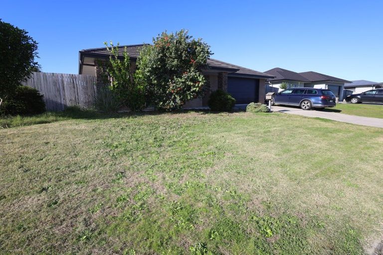Photo of property in 16 Te Kio Crescent, Papamoa Beach, Papamoa, 3118