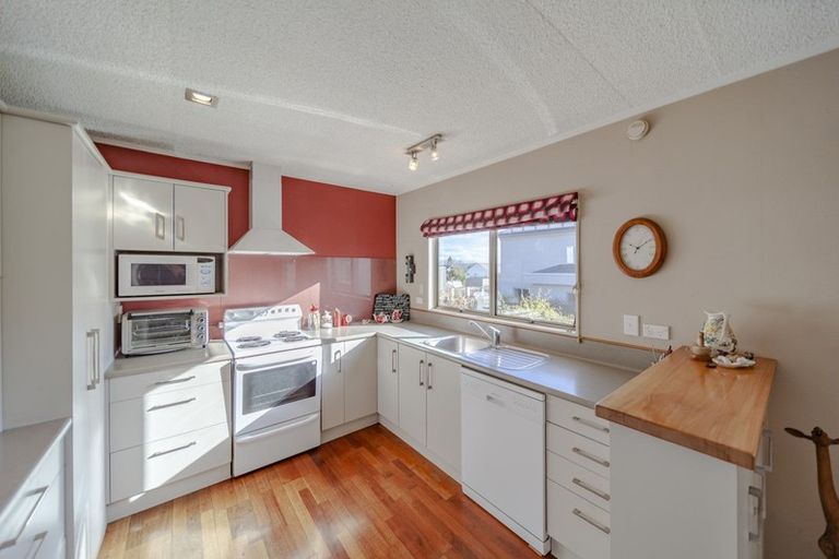 Photo of property in 11a Goodger Street, Waipukurau, 4200