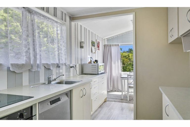 Photo of property in 54 Richmond Avenue, Richmond Heights, Taupo, 3330