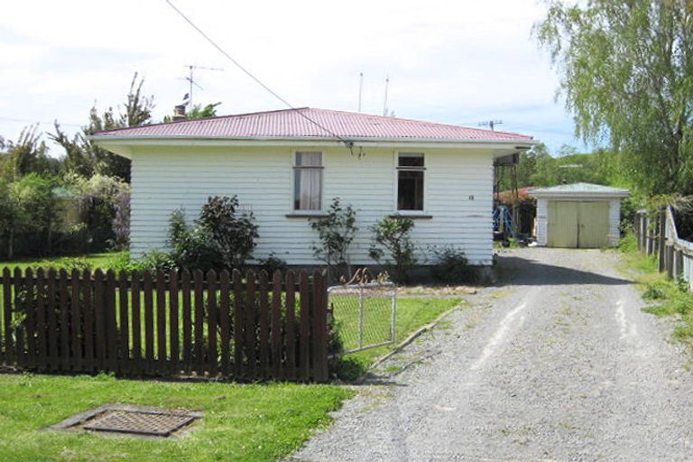 Photo of property in 18 Rolleston Street, Cheviot, 7310