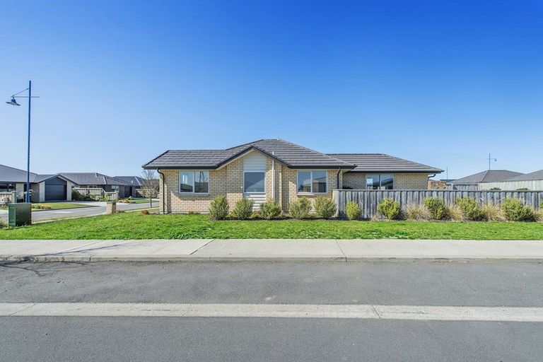 Photo of property in 39 Pakohe Street, Pegasus, 7612