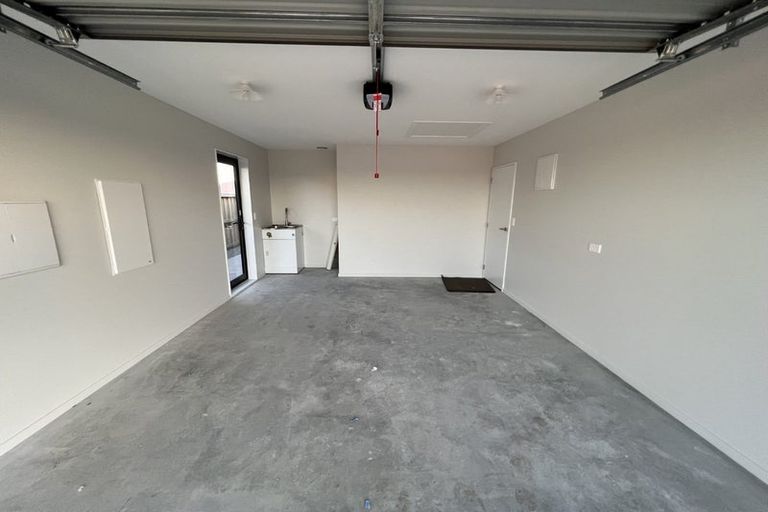 Photo of property in 76 Broadway Parade, Rolleston, 7615