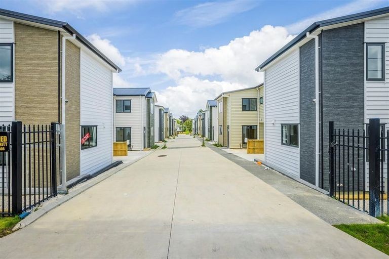 Photo of property in 4 Matukutureia Lane, Manurewa, Auckland, 2102