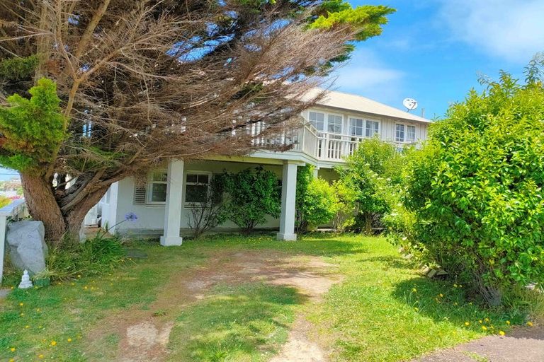 Photo of property in 7 Aberdeen Road, Castor Bay, Auckland, 0620