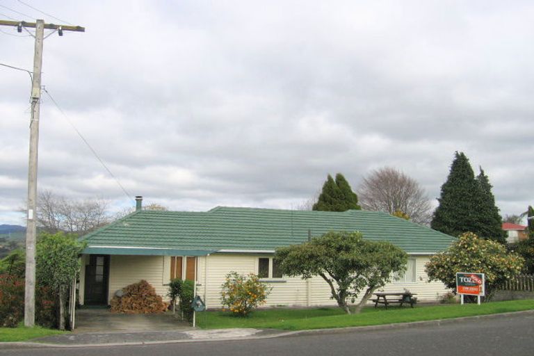Photo of property in 16b Rawhiti Street, Greerton, Tauranga, 3112