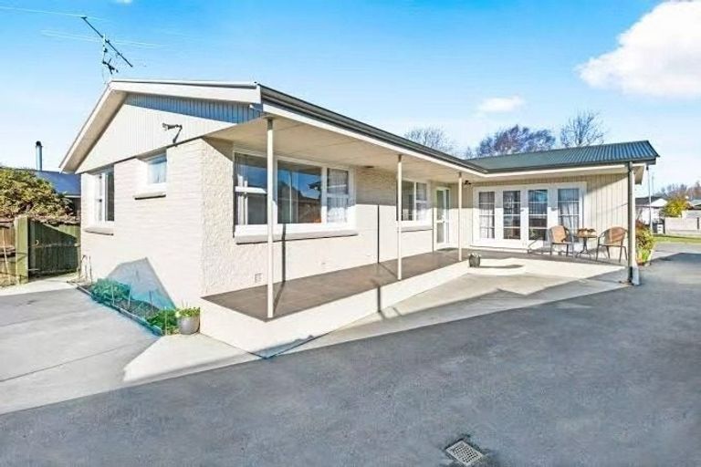 Photo of property in 27 Toorak Avenue, Avonhead, Christchurch, 8042