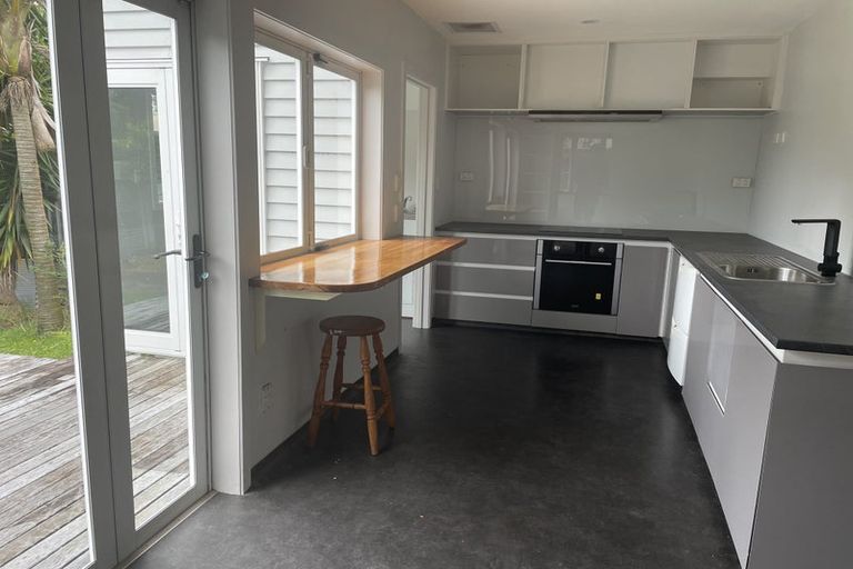 Photo of property in 19 Moa Road, Point Chevalier, Auckland, 1022