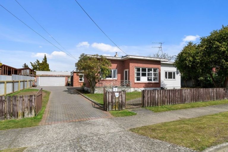 Photo of property in 7 Isobel Street, Fairy Springs, Rotorua, 3015