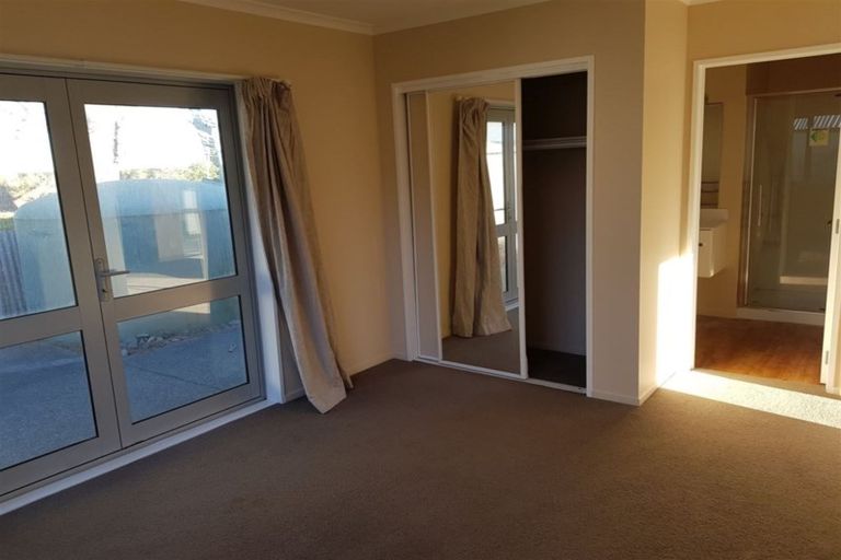 Photo of property in 3 South Crescent, Amberley, 7481