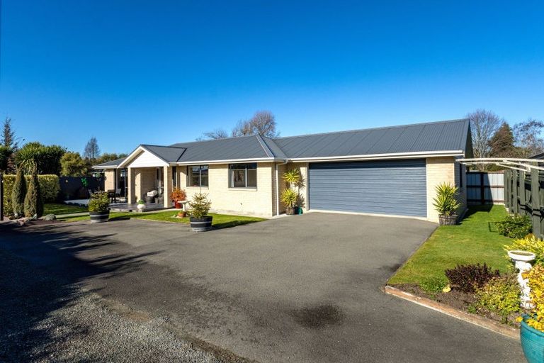 Photo of property in 240 Talbot Street, Geraldine, 7930