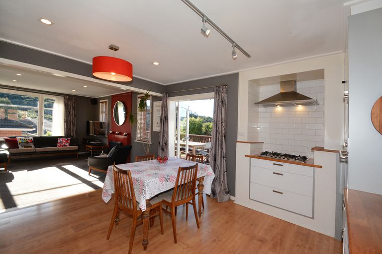 Photo of property in 10 Charters Street, Glenross, Dunedin, 9011