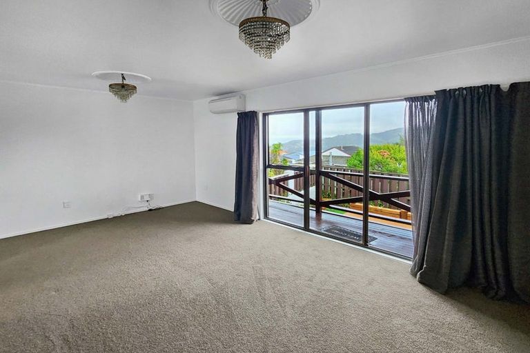 Photo of property in 14a Mossburn Grove, Kelson, Lower Hutt, 5010