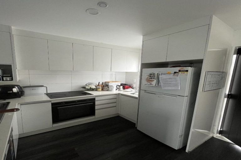 Photo of property in 5/3 Abbotleigh Avenue, Te Atatu Peninsula, Auckland, 0610