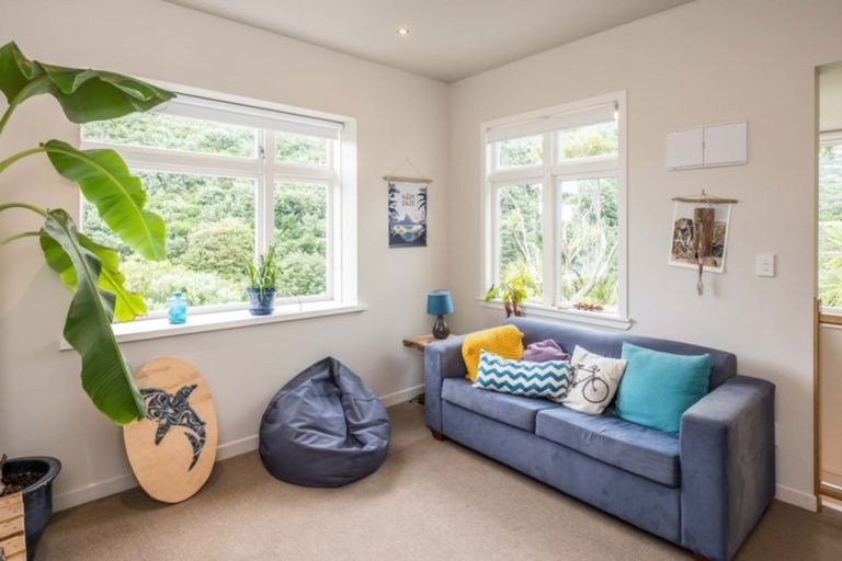 Photo of property in 169 Houghton Bay Road, Houghton Bay, Wellington, 6023