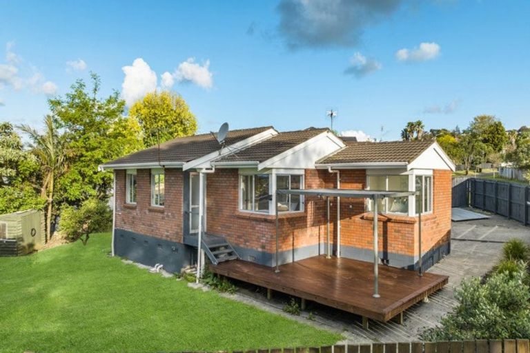 Photo of property in 21 Oreti Place, Clover Park, Auckland, 2019