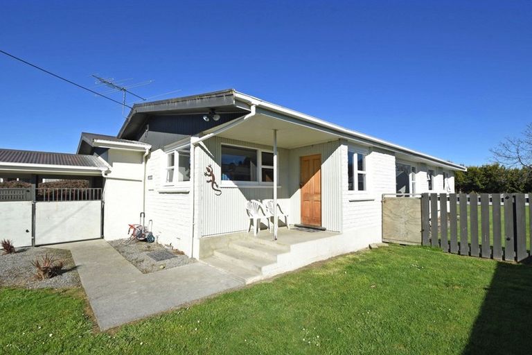 Photo of property in 28 Great North Road, Winton, 9720