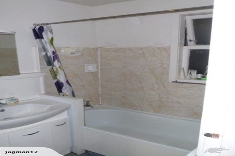 Photo of property in 4 Raroa Road, Kelburn, Wellington, 6012