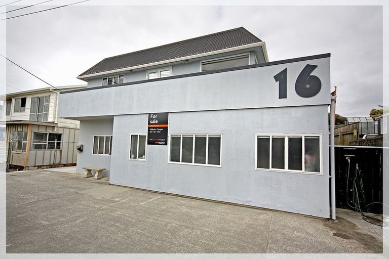 Photo of property in 16 Ocean Beach Street, Foxton Beach, Foxton, 4815