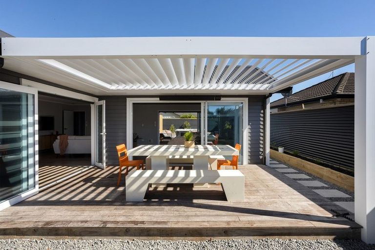 Photo of property in 28 Araroa Place, Papamoa Beach, Papamoa, 3118