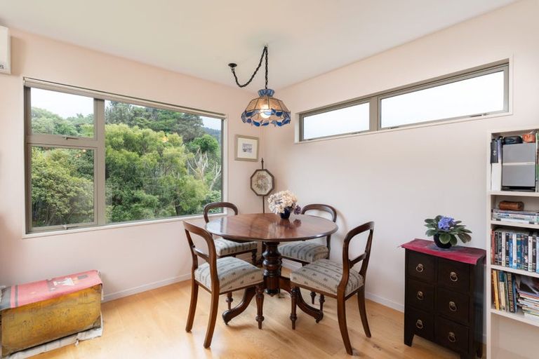 Photo of property in 15 Nuffield Street, Tawa, Wellington, 5028