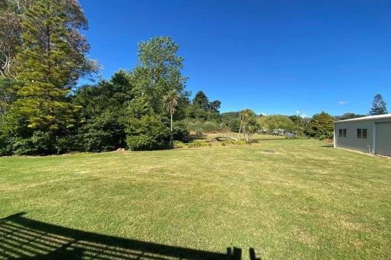 Photo of property in 165 Te Moana Road, Waikanae, 5036