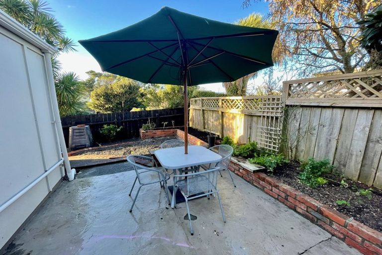 Photo of property in 45 Fairview Crescent, Kelburn, Wellington, 6012