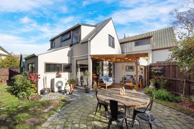 Photo of property in 2/264 Ilam Road, Burnside, Christchurch, 8053