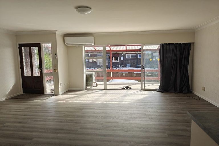 Photo of property in 3/8 Pamela Place, New Lynn, Auckland, 0600