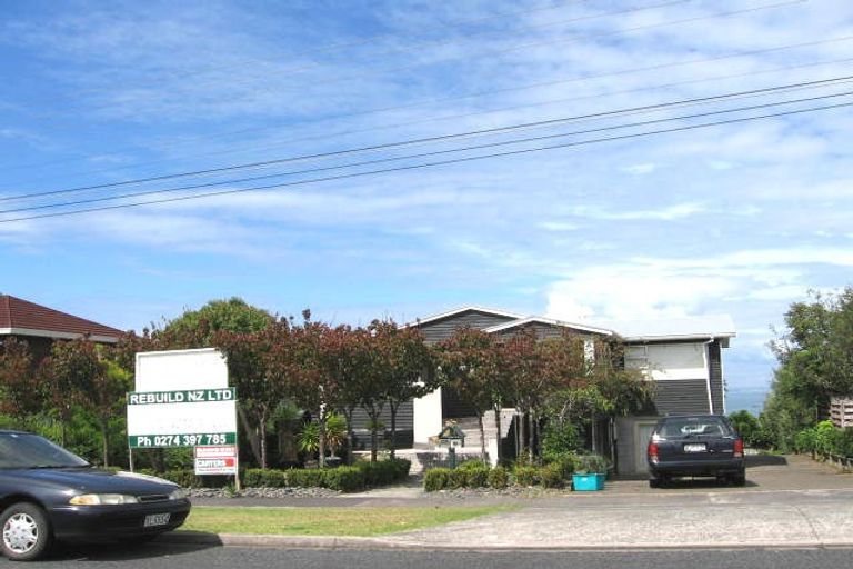 Photo of property in 1/23 Toroa Street, Torbay, Auckland, 0630