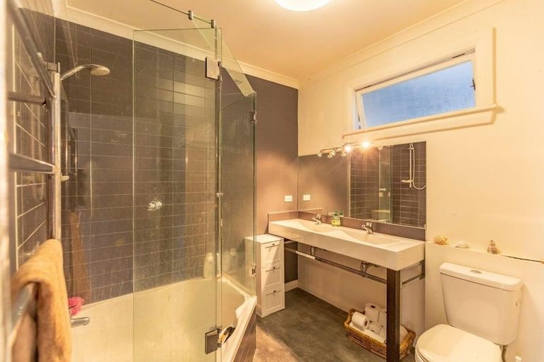 Photo of property in 706 Alexandra Street, Parkvale, Hastings, 4122