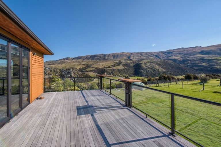 Photo of property in 86 Riverview Road, Queensberry, Cromwell, 9383