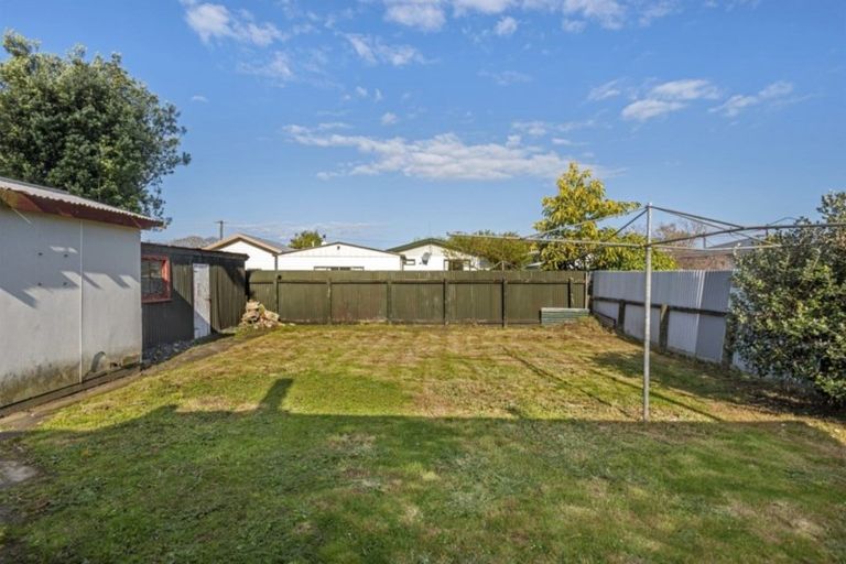 Photo of property in 12 Wellington Street, Te Hapara, Gisborne, 4010