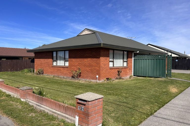 Photo of property in 1/21 Wilson Street, Islington, Christchurch, 8042