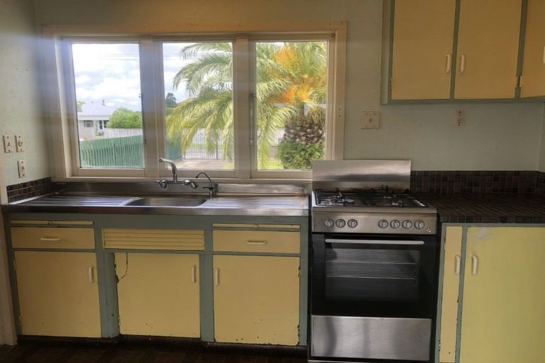 Photo of property in 22a Maire Street, Inglewood, 4330