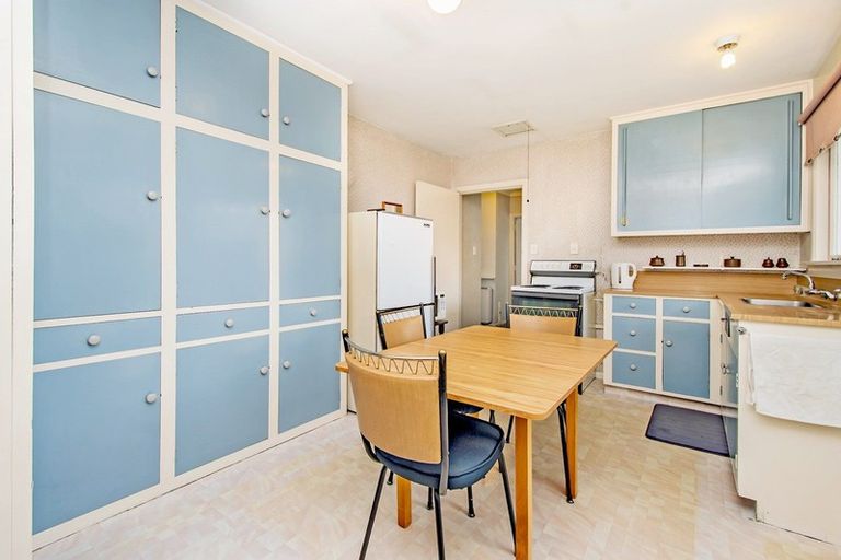 Photo of property in 2/7 Curletts Road, Sockburn, Christchurch, 8042