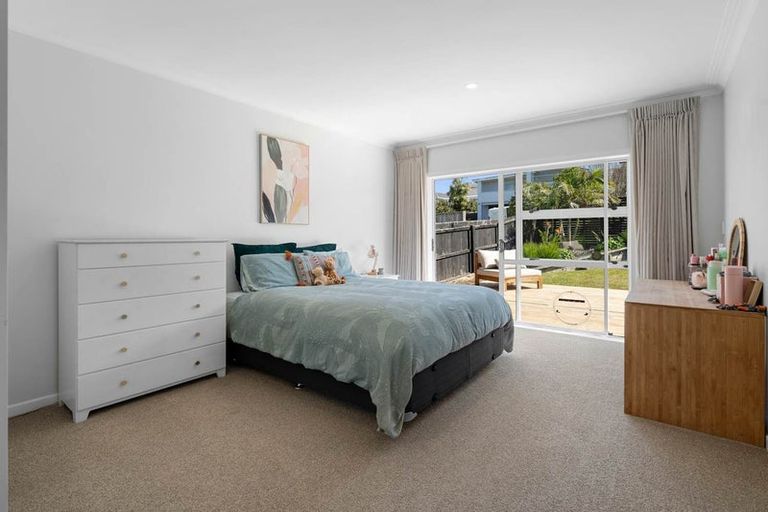 Photo of property in 29 Glenfern Road, Mellons Bay, Auckland, 2014