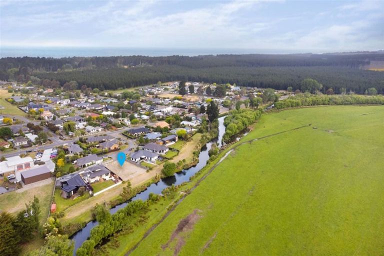 Photo of property in 6 Riverside Lane, Spencerville, Christchurch, 8083