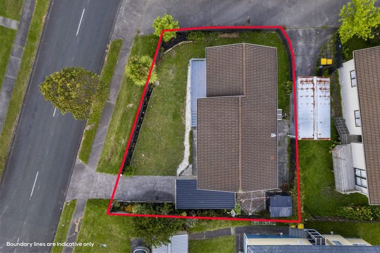 Photo of property in 1/71 Luanda Drive, Ranui, Auckland, 0612