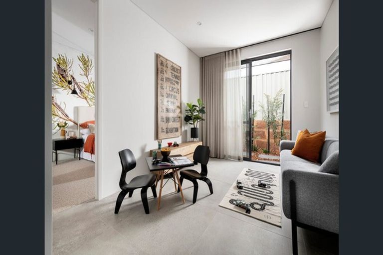 Photo of property in 74 Spyglass Lane, Whitby, Porirua, 5024