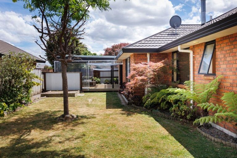 Photo of property in 10 Boston Parade, Kelvin Grove, Palmerston North, 4414
