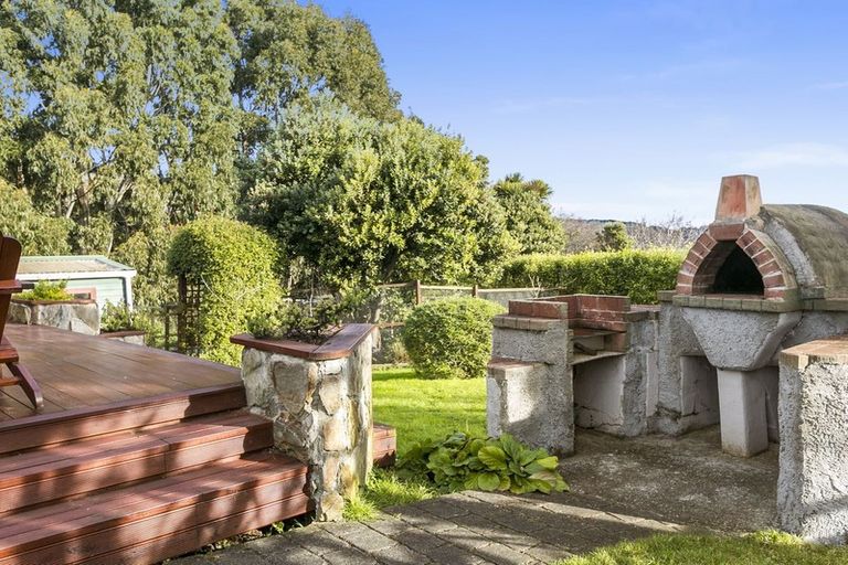 Photo of property in 26 Porterfield Street, Macandrew Bay, Dunedin, 9014