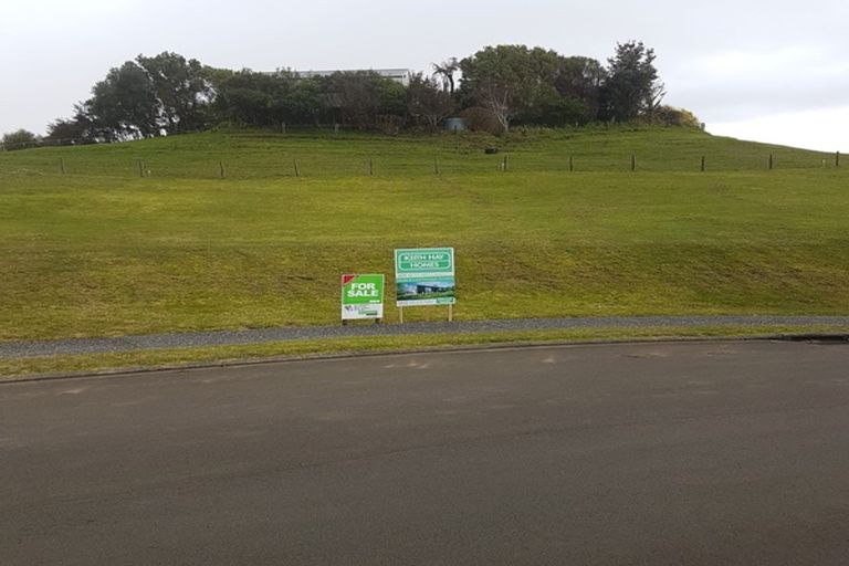 Photo of property in 10 Ross Place, Whiritoa, Whangamata, 3691