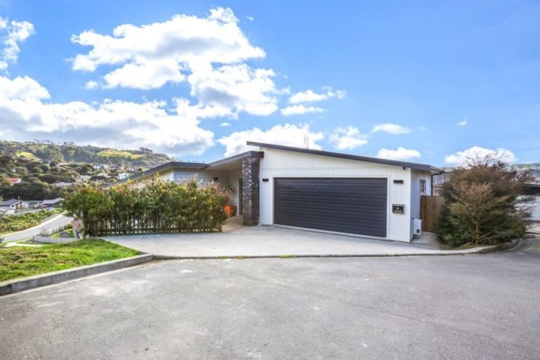 Photo of property in 16 Bluejacket Place, Whitby, Porirua, 5024