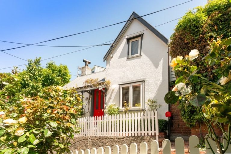 Photo of property in 27 Ascot Street, Thorndon, Wellington, 6011
